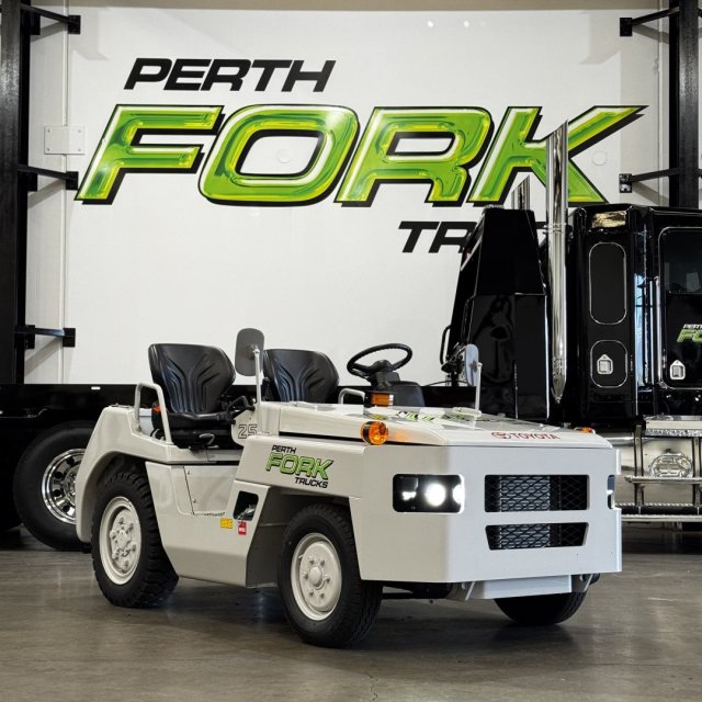 Toyota TD25 Tow Tractor Tug