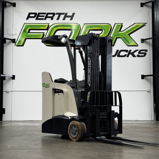 Crown 1.36T Electric Stand-Up Forklift