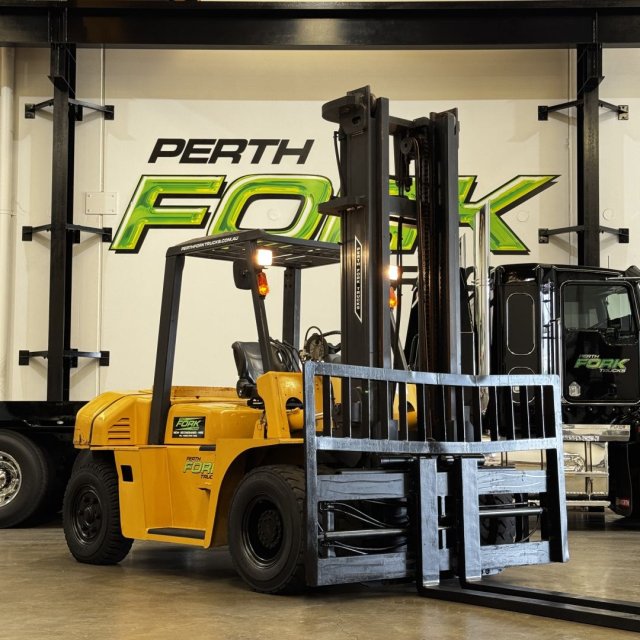TCM 7T Forklift