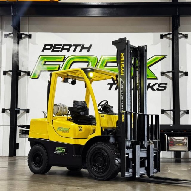Hyster 4T Forklift