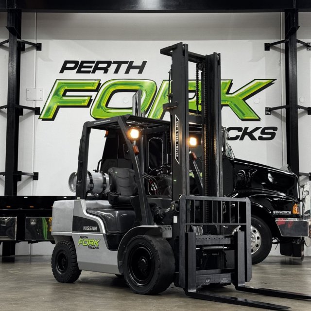 Nissan 3.5T Forklift