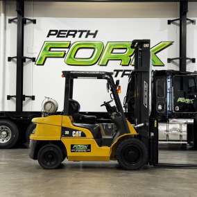 CAT 3T Forklift