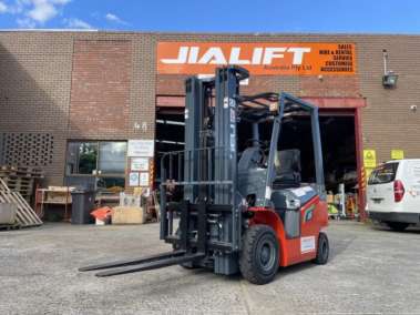 HELI 1.8T 4.8M Lithium Battery Forklift